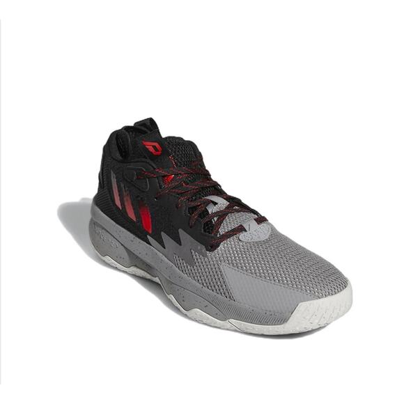 adidasDame 8 Size Men’s 13.5 , Women’s 14.5 NEW # Box M948